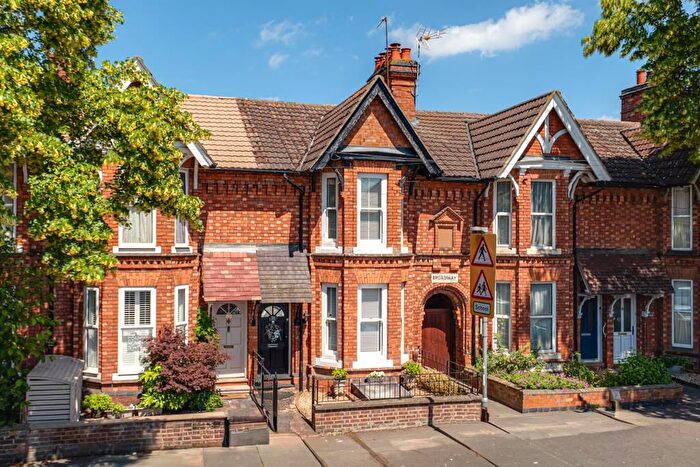 3 Bedroom Terraced House For Sale In Broadway, Kettering, NN15