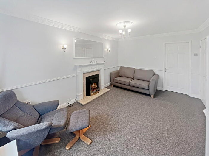3 Bedroom Terraced House For Sale In Harrogate Road, Swallownest, Sheffield, S26