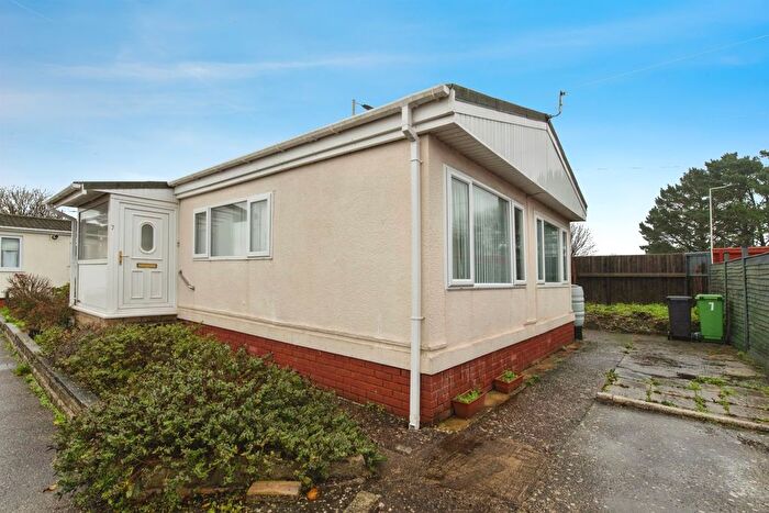 2 Bedroom Park Home For Sale In Alexander Walk, Ringswell Park, Exeter, EX2