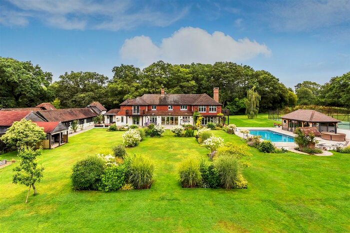 5 Bedroom Detached House To Rent In Skiff Lane, Wisborough Green, Billingshurst, RH14