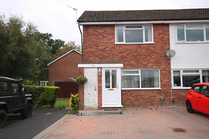 2 Bedroom End Of Terrace House For Sale In Balfour Crescent, Newbury, RG14