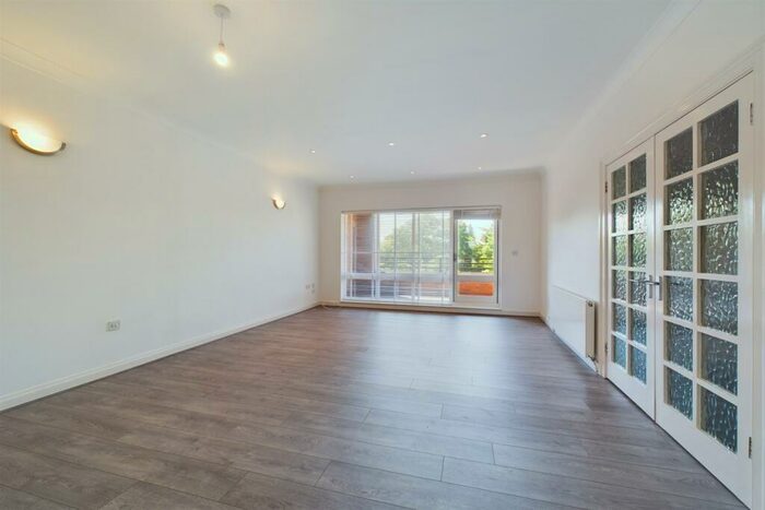 2 Bedroom Apartment To Rent In Fernwood, Clayton Road, Newcastle Upon Tyne, NE2