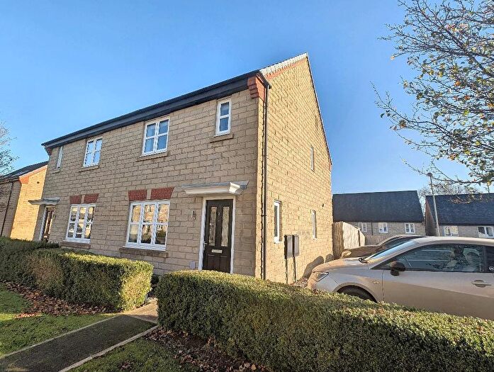 3 Bedroom Semi-Detached House To Rent In Elizabeth Court, Clitheroe, BB7
