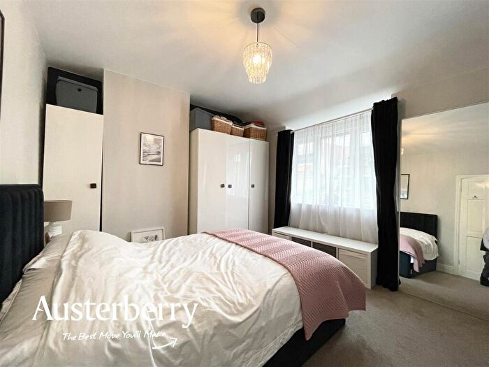 2 Bedroom Semi-Detached House For Sale In Inglewood Drive, Newcastle, ST5