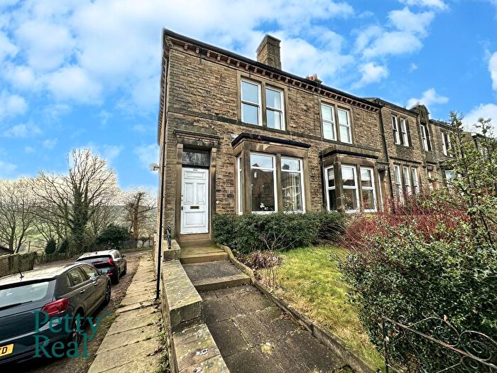 3 Bedroom Terraced House For Sale In Keighley Road, Colne, BB8