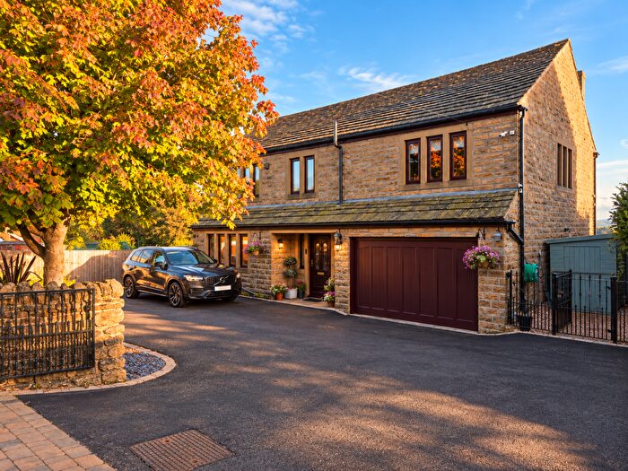 4 Bedroom Detached House For Sale In Whitehill Road, Halifax, HX2