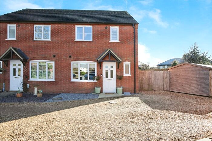 3 Bedroom Semi-Detached House For Sale In Furniss Close, Woodford Halse, Daventry, Northamptonshire, NN11