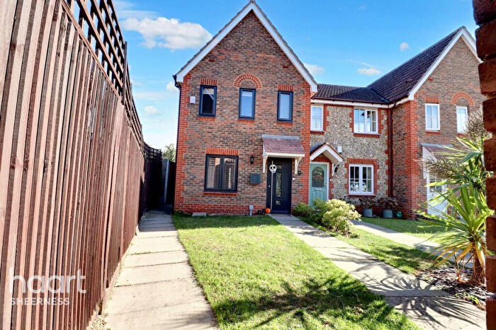 3 Bedroom End Of Terrace House For Sale In Penny Cress Road, Minster, ME12