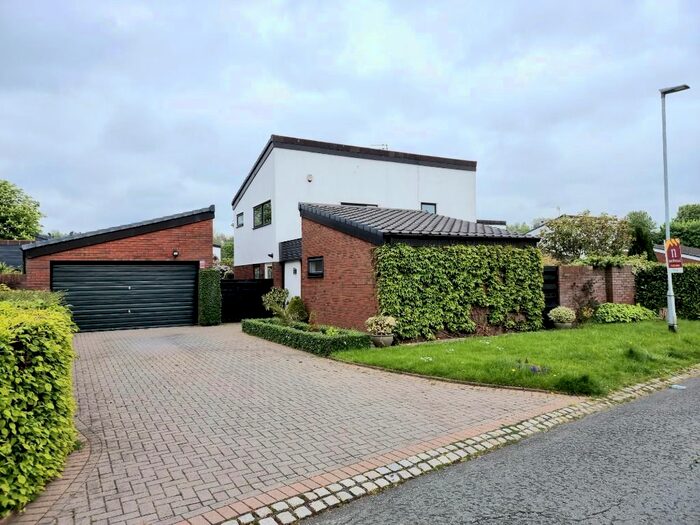4 Bedroom Detached House To Rent In Ledsham Close, Birchwood, WA3