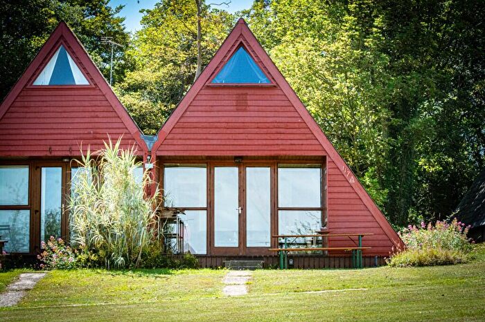 4 Bedroom Chalet For Sale In Kingsdown, Deal, CT14