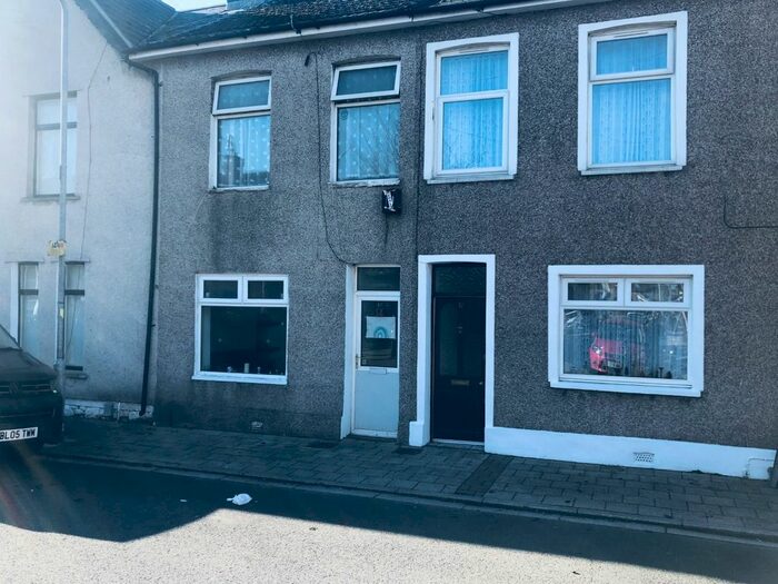 3 Bedroom Terraced House To Rent In Wedmore Road, Grangetown, Cardiff CF11