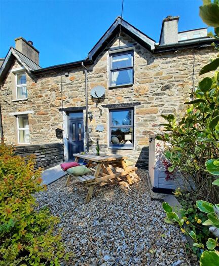 Terraced House For Sale In Tanygrisiau, Blaenau Ffestiniog, Gwynedd, LL41