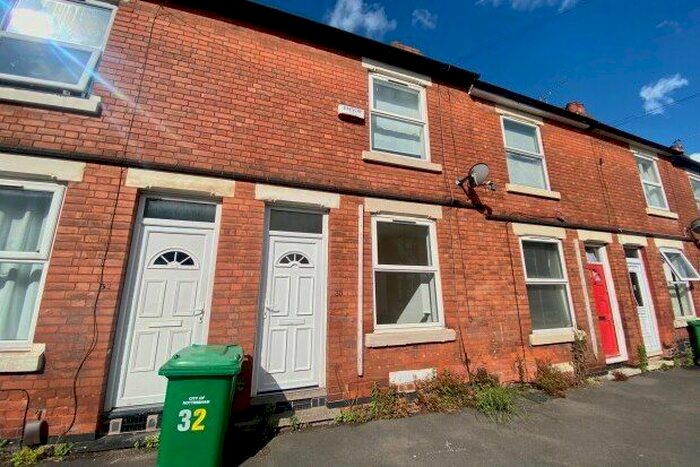 2 Bedroom Property To Rent In Rossington Road, Nottingham, NG2