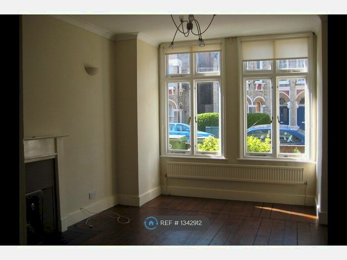 1 Bedroom Flat To Rent In East Dulwich, London, SE22