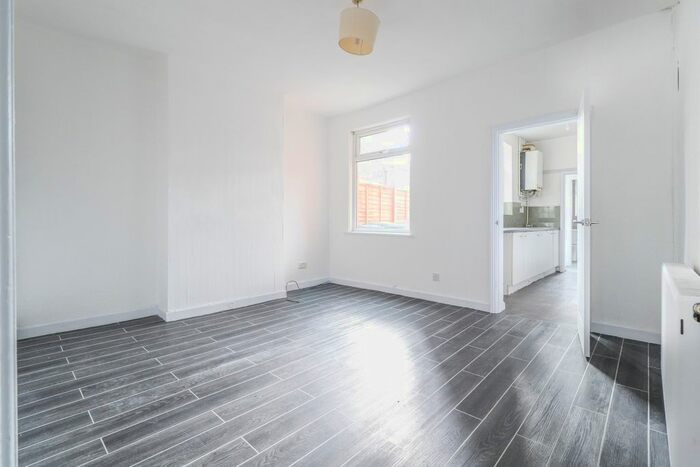 3 Bedroom Terraced House To Rent In Haunchwood Road, Nuneaton, CV10