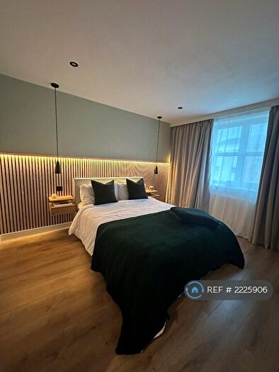 1 Bedroom Flat To Rent In Dexter Close, St. Albans, AL1