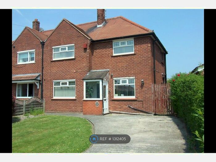 4 Bedroom Semi-Detached House To Rent In Bramhall Road, Crewe, CW2