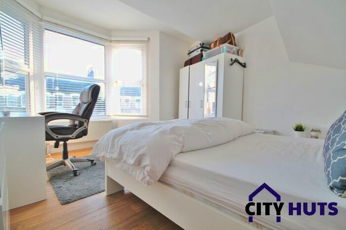 2 Bedroom Flat To Rent In Melville Road, London, E17