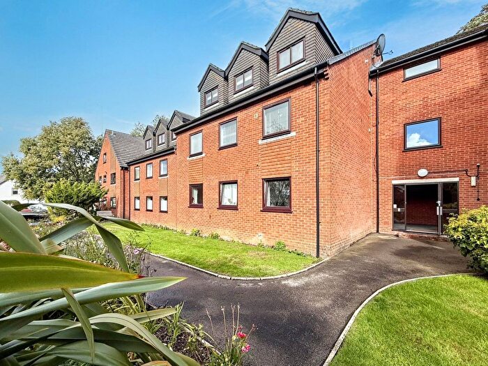 1 Bedroom Flat For Sale In Station Road, Wimborne, BH21