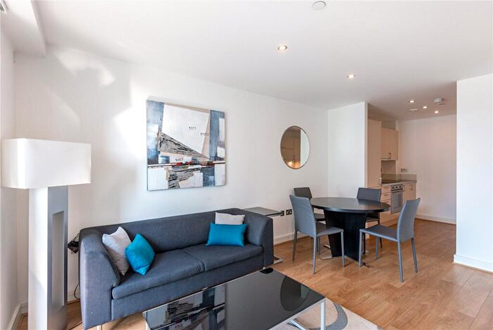 1 Bedroom Apartment For Sale In Aqua Vista Square, Bow Common, E3