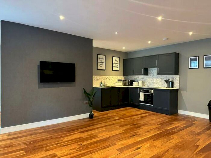 Studio To Rent In Middle Street, Brighton, BN1