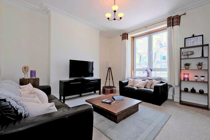 1 Bedroom Flat To Rent In Pitstruan Place, First Floor, AB10