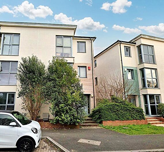 6 Bedroom Town House To Rent In Long Down Avenue, Bristol, Gloucestershire, , Gb, BS16