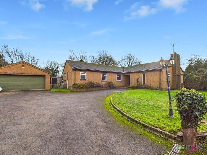 4 Bedroom Detached Bungalow For Sale In Springbank Road, Cheltenham, GL51