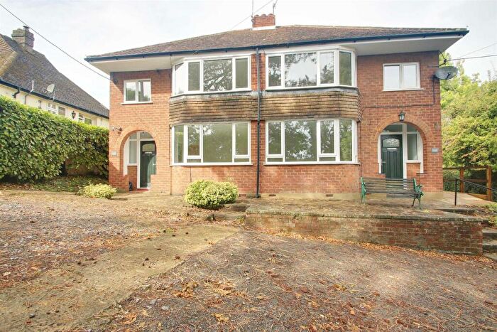 3 Bedroom Semi-Detached House To Rent In Sugar Lane, Bourne End, HP1