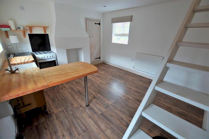 1 Bedroom Semi-Detached House To Rent In Wigston Street, Countesthorpe, Leicester, LE8