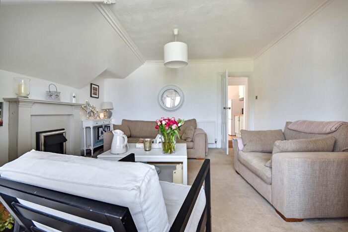 2 Bedroom Flat For Sale In Finnart Street, Inverclyde, Greenock, PA16