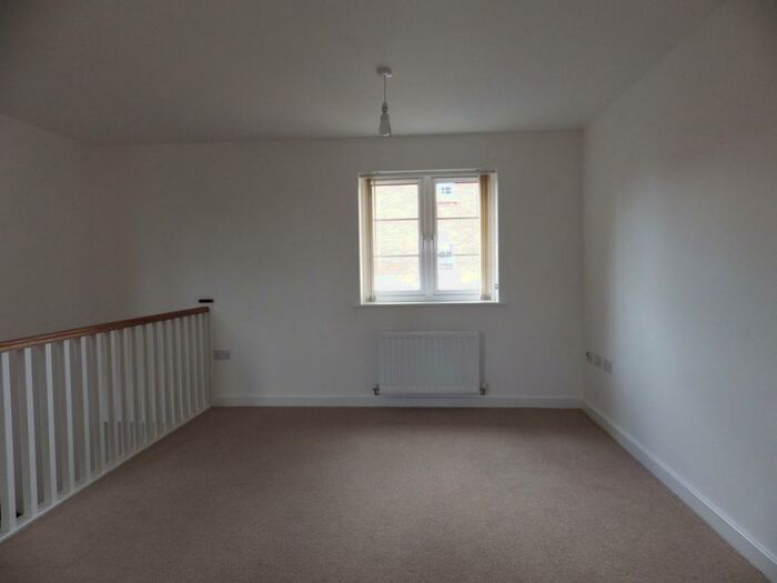 2 Bedroom House To Rent In Hanwell Close, Swindon, Wiltshire, SN25