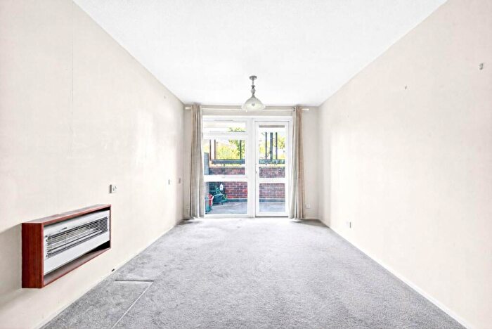 1 Bedroom Flat For Sale In Half Moon Crescent, N1 - Photo 2