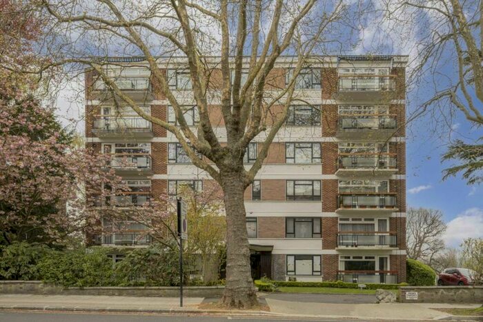 2 Bedroom Flat To Rent In Shepherds Hill, Highgate, N6