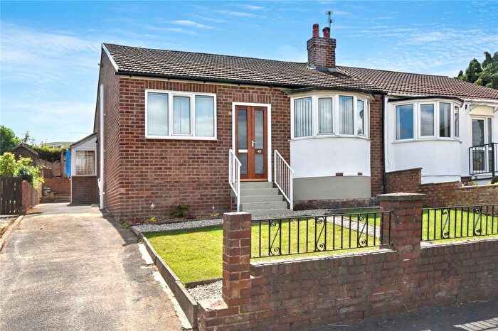 2 Bedroom Bungalow For Sale In Kingsway, Garforth, Leeds, West Yorkshire, LS25