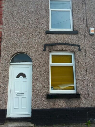 2 Bedroom Terraced House To Rent In Lumn Road, Hyde, SK14