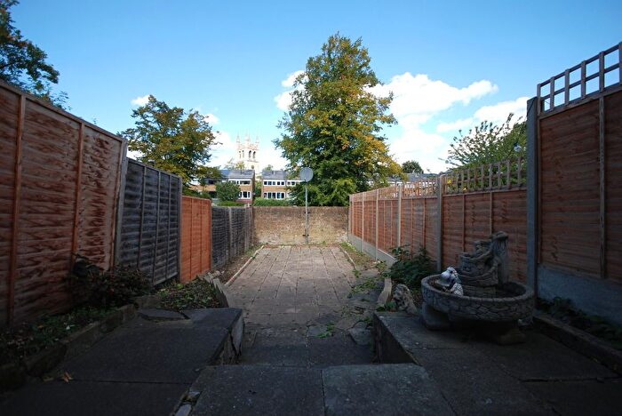 4 Bedroom Terraced House To Rent In St James Crescent, Brixton, SW9