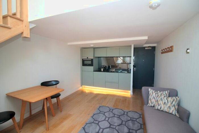 1 Bedroom Flat To Rent In Flat, Mcdonald Road, Broughton, Edinburgh, EH7