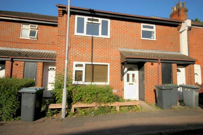 1 Bedroom Flat To Rent In Salisbury Road, Luton, LU1