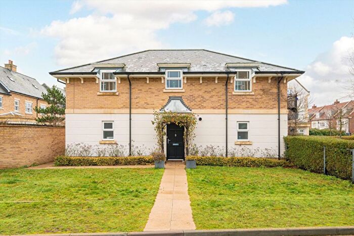 2 Bedroom Flat To Rent In Roper Crescent, Sunbury-On-Thames, TW16