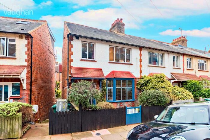 1 Bedroom Flat To Rent In Stanmer Park Road, Brighton, East Sussex, BN1