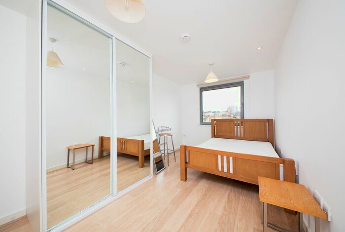 2 Bedroom Flat To Rent In Madison Building, Deals Gateway, Deptford, London, SE10