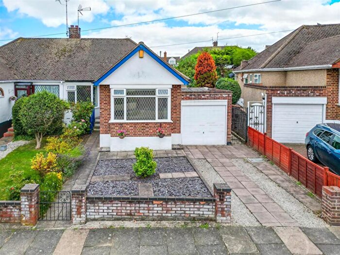 2 Bedroom Semi-Detached Bungalow For Sale In Fairway Gardens, Leigh-On-Sea, SS9