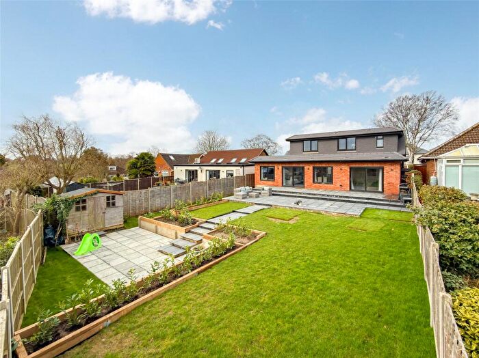 4 Bedroom Detached House For Sale In Robert Avenue, St. Albans, Hertfordshire, AL1