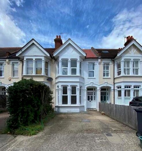 4 Bedroom Terraced House To Rent In Coombe Gardens, New Malden, KT3