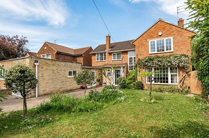 5 Bedroom Detached House For Sale In York Road, Windsor, Berkshire, SL4