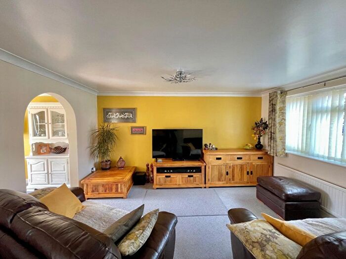4 Bedroom Detached House For Sale In Steatite Way, Stourport-On-Severn, DY13