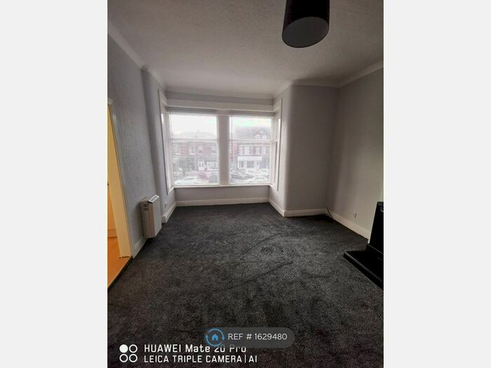 2 Bedroom Flat To Rent In Wood Street, Lytham St. Annes, FY8