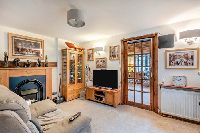 6 Bedroom Detached House For Sale In Mattishall Road, Honingham, Norwich, NR9
