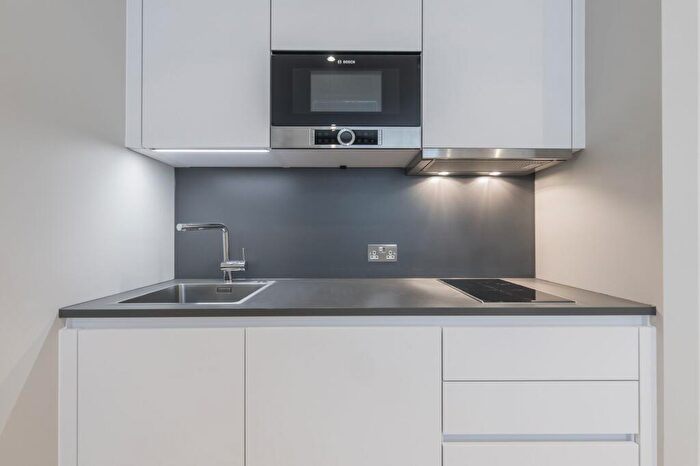 Studio To Rent In Cairnfield Avenue, NW2